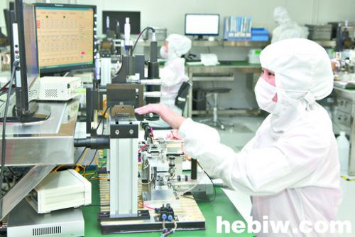 河南仕佳光子公司研制成功DFBKy开元集团器芯片 河南仕佳光子公司研制成功DFBKy开元集团器芯片
